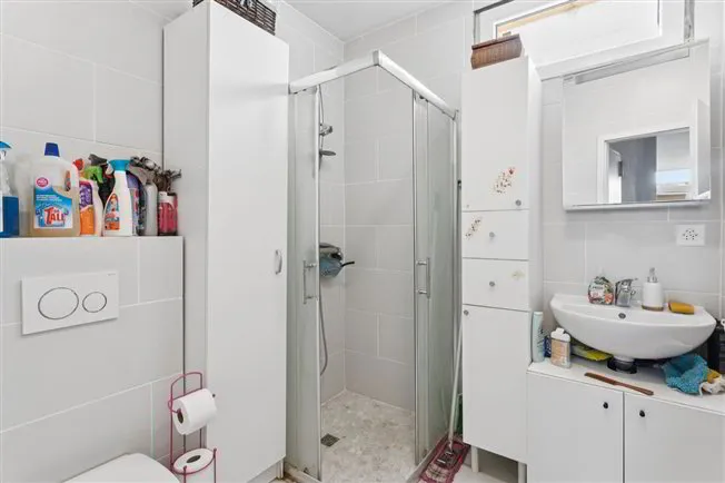 Ideal gelegene 2,5-Zimmer-Wohnung in Lucens - Photo 4