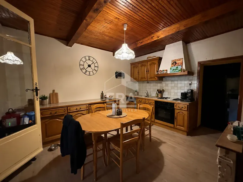 A VENDRE 13710 FUVEAU MAISON T6 DE 108M² SUR 2380 M² DE TERRAIN GARAGE VERANDA - Photo 2