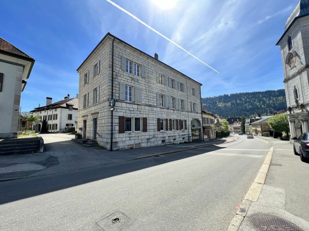 House for sale in Val-de-Travers, Switzerland