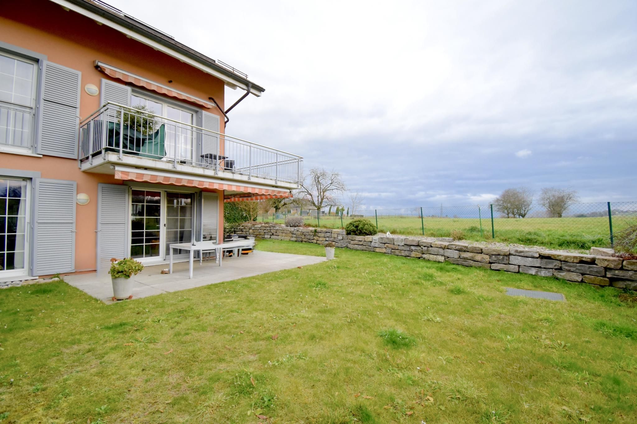 Magnifique appartement avec jardin et vue dégagée