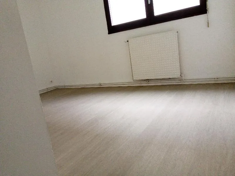T3 - Photo 3