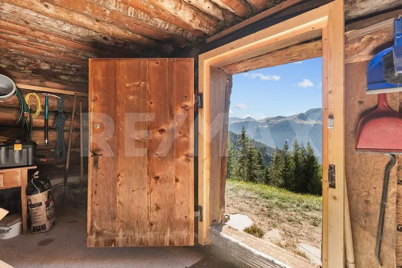 Maiensäss mit traumhafter Aussicht - Photo 3