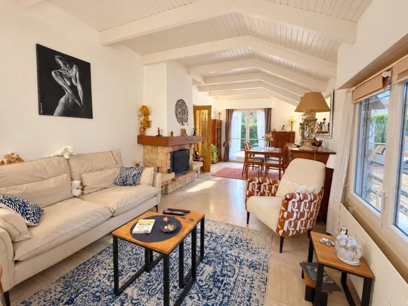 BRUNOY – Maison pleine de charme avec jardin de plus de 300 m² - Photo 4