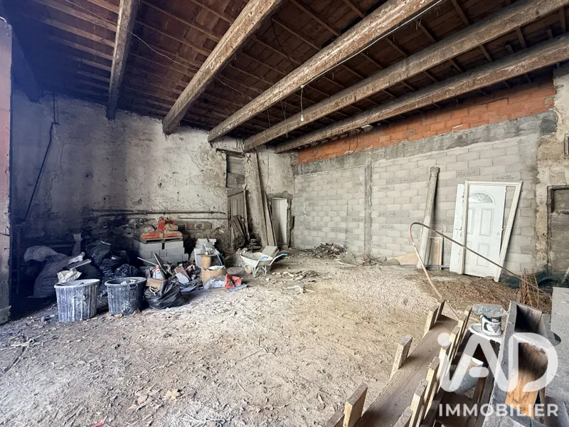 Vente Garage 100 m² - Photo 2