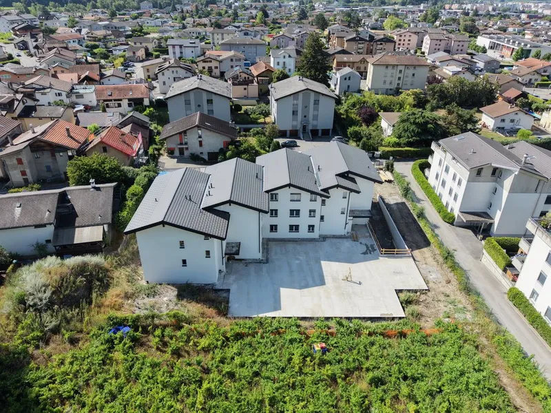 Neue 3,5-Zimmer-Wohnung mit Panoramablick in Conthey - Photo 5