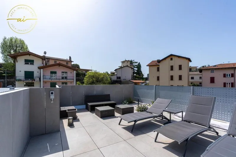 MODERNES UND HELLES ATELIER 3.5 ZIMMER MIT PANORAMATERRASSE - Photo 2