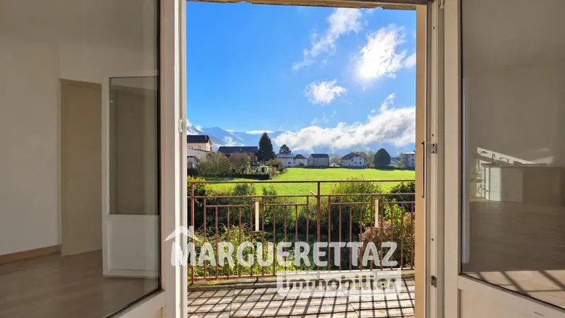 Appartement T5 - 96.9 m² hab avec balcon, jardin et cave - TANINGES - Photo 2