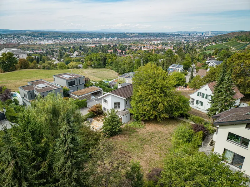693 m² of building lot on a sought-after hillside in Dornach - Photo 3