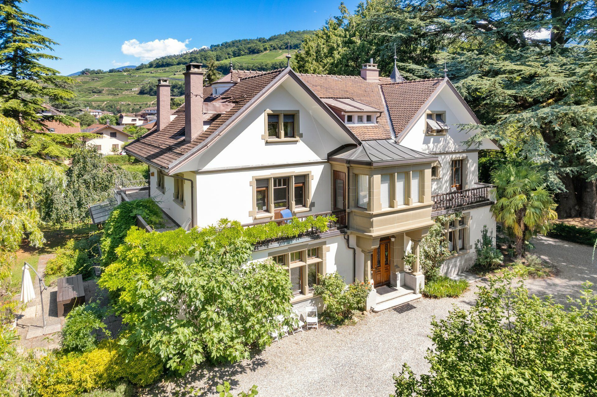 Maison de maître rénovée, parc enchanteur avec arbres séculaires