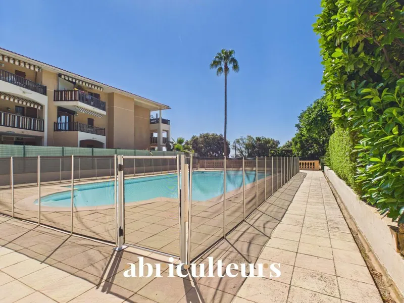Appartement entièrement rénover en vente dans le Quartier Saint Jacques Grasse (06130) - Photo 4