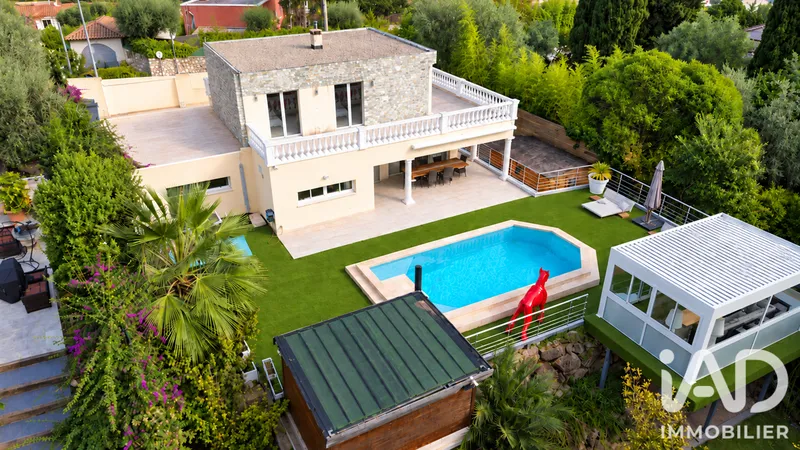 Maison à vendre, 8 pièces, 240 m², Vence
