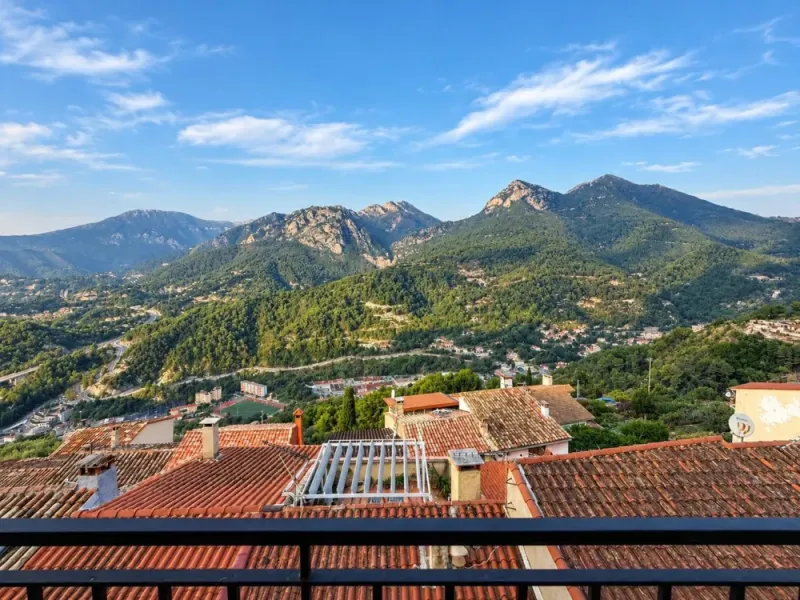 Très joli duplex avec superbe vue panoramique - Photo 2