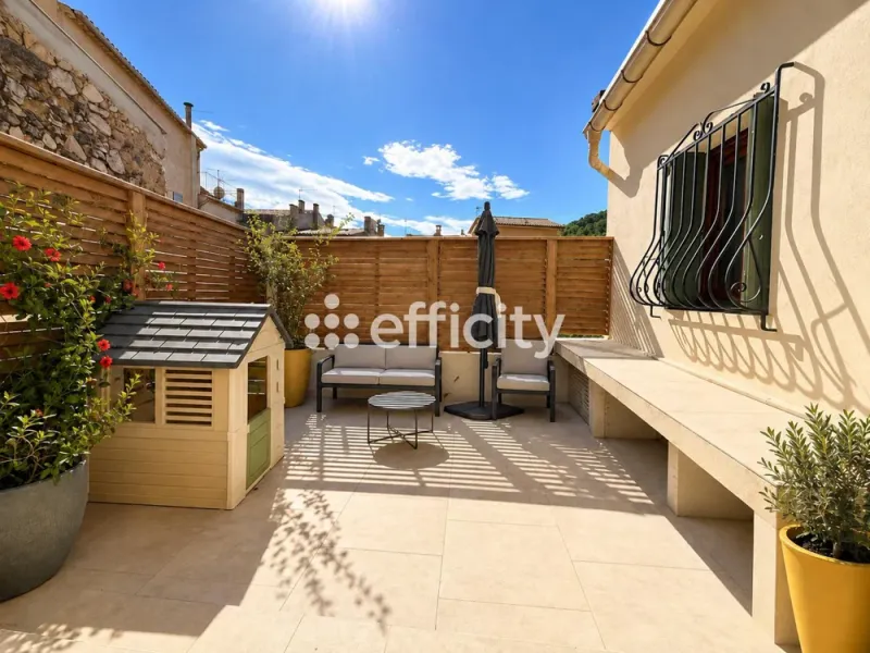 Maison - 5 pièces - 102 m² - Photo 2