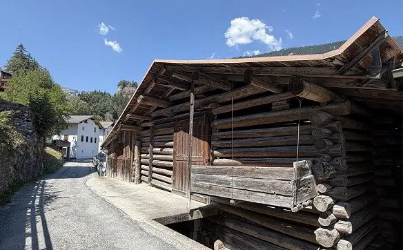 Terrain constructible à vendre, Trin