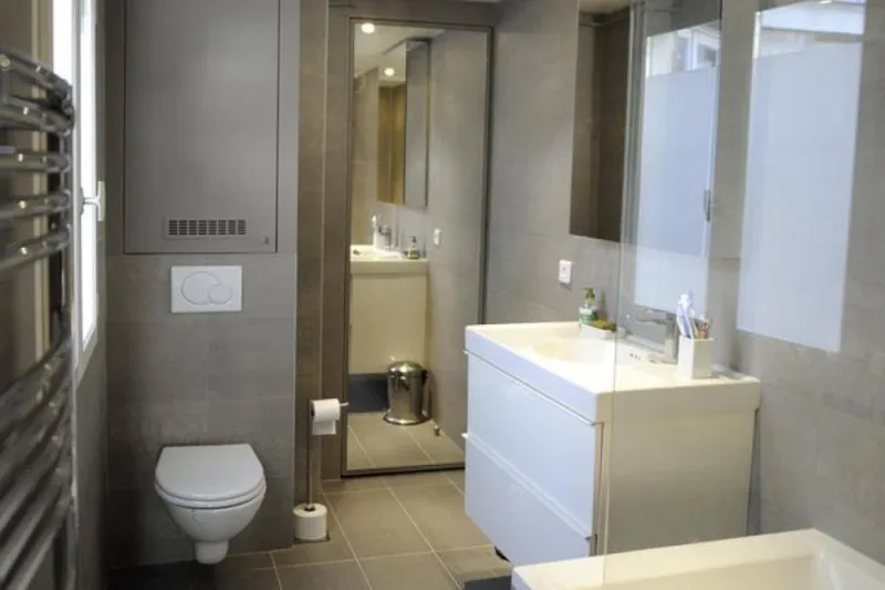 5 PIÈCES offrant 
135m² de surface privative / Parking - Photo 4