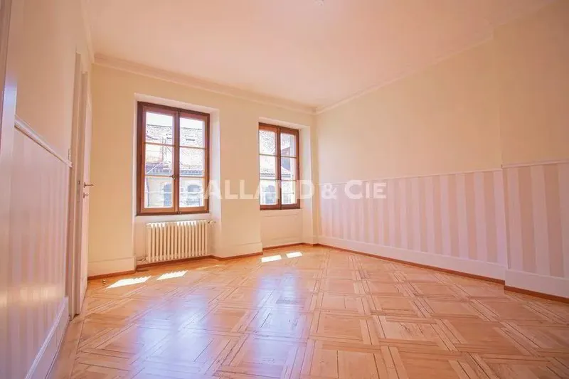 Très bel appartement spacieux et plein de charme de 3,5 pièces - Photo 5
