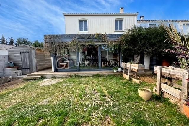 Villa 5 pièces 119 m2 terrain de 313 m2