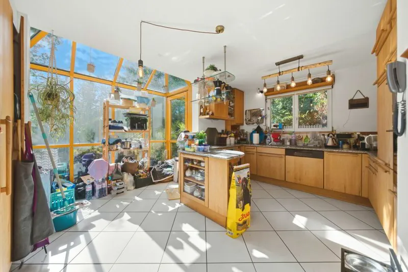 MAISON TRIA | Drei Wohneinheiten. 306 M². Ein Haus voller Möglichkeiten. - Photo 4