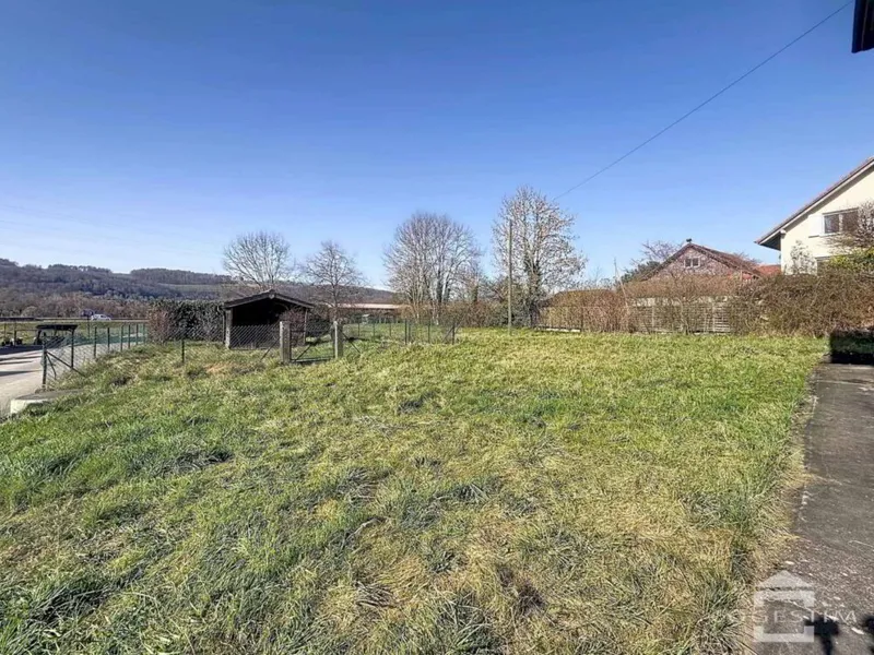 Maison de 7 pièces avec plus de 1’500 m² de jardin - Photo 3