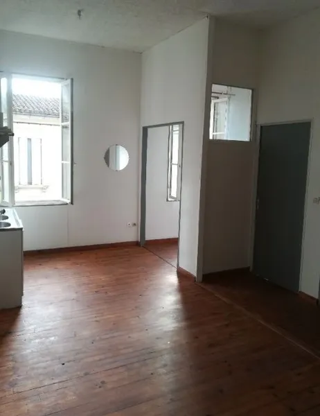 Appartement à louer, 3 pièces, 49 m², Libourne