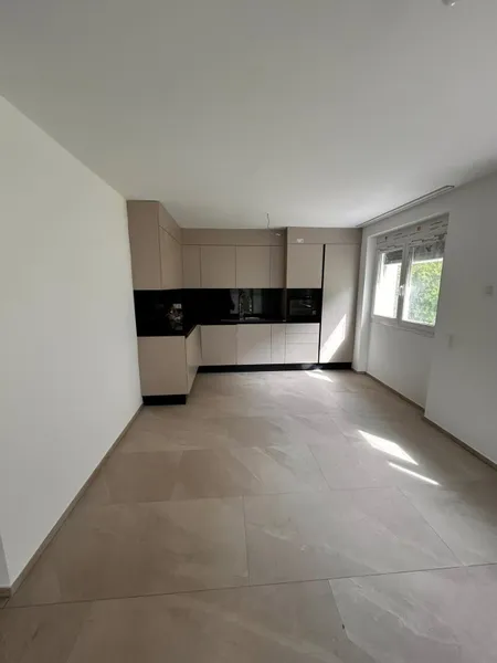 Casa Bifamiliare di 4.5 Locali a Cresciano - Photo 3