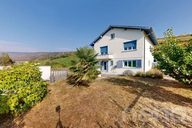 5,5 Pence Haus in Landeron mit Weinbergen und hohem Potenzial - Photo 4