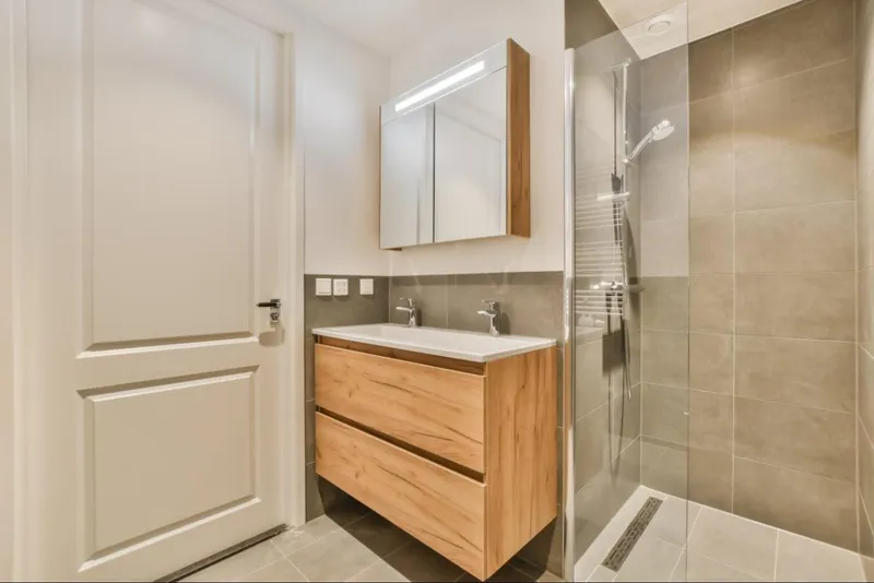Appartement T4 de 118m² à Nîmes - Photo 4