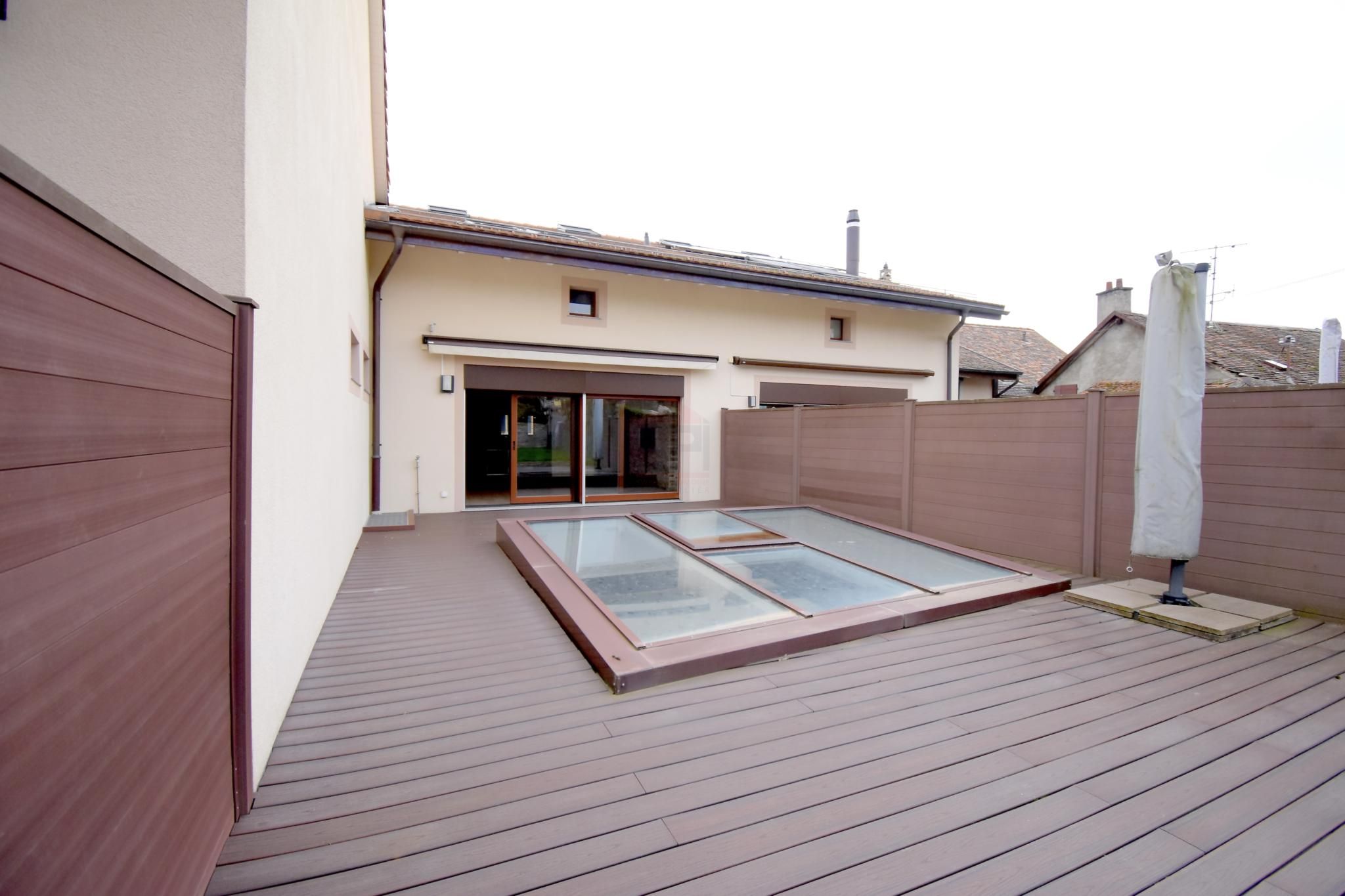 Magnifique maison villageoise avec jardin à Clarmont