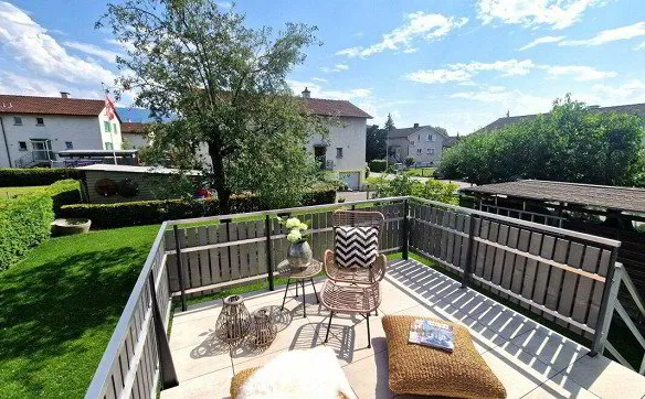 Kernsaniertes Doppeleinfamilienhaus mit Garten & Garage in Widnau - Photo 4