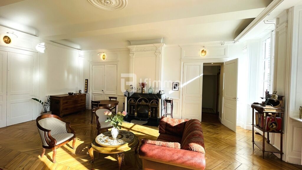15 m' Rive d Gier T5 d'exception 176 m² + terrasse 64 m²