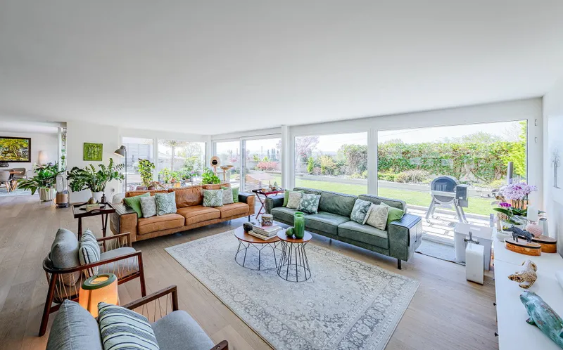 SPACIOUS, HIGH-QUALITY, AND WELL-THOUGHT-OUT—400 M² FOR A VARIETY OF USES - Photo 2