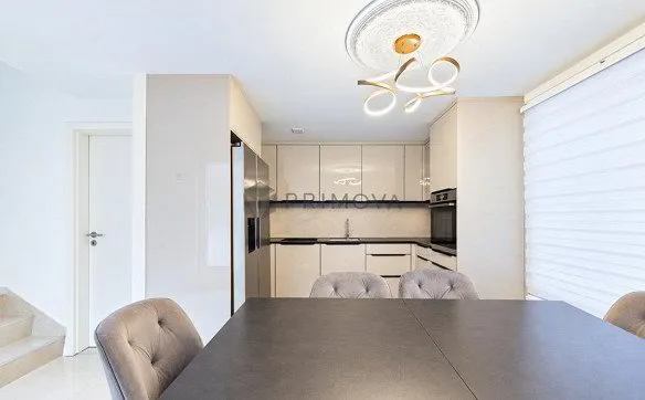Frisch renoviertes Reiheneinfamilienhaus mit viel Liebe zum Detail - Photo 2