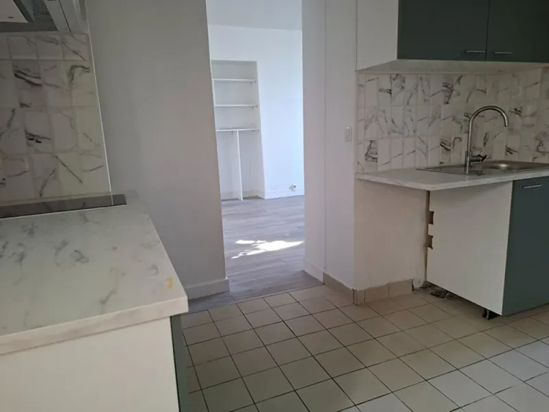 HARDRICOURT - APPARTEMENT 2 PIÈCES 43 M² - Photo 3