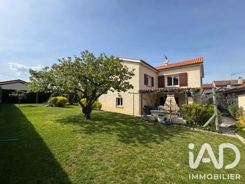 Vente Maison/villa 5 pièces - Photo 3