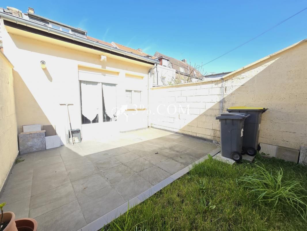 MAISON 1930 de 131 m2 : 2 Chambres, 2 Bureau + Extérieur