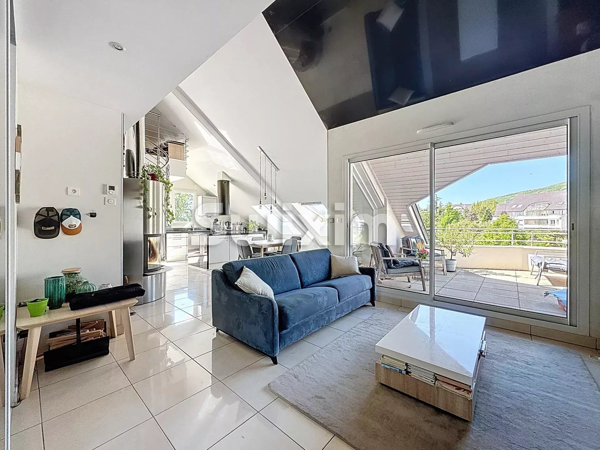 Appartement T4 de 133m2 avec terrasses, cave et parkings!