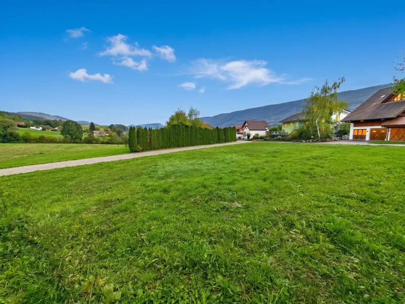 Grosszügige Baulandparzelle mit Aussicht - Photo 4