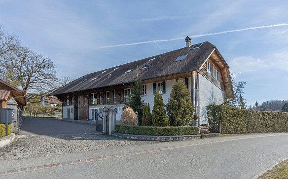 Schöne, moderne Wohnung in umgebauten Bauernhaus mit Seenähe