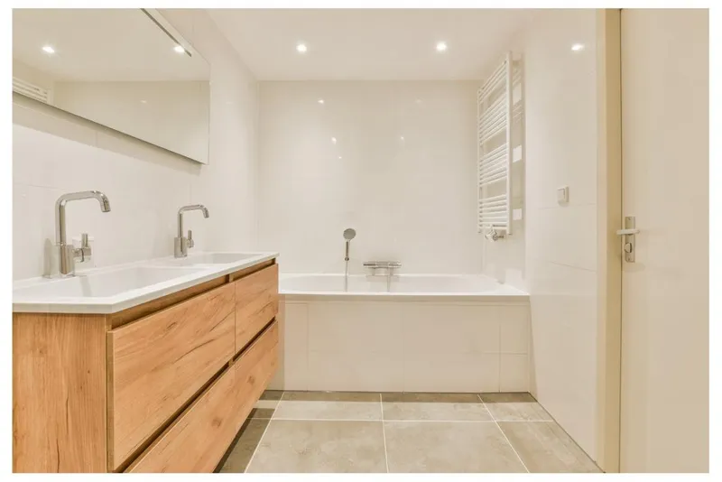 Appartement T3 avec généreuse terrasse à Nice - Photo 5
