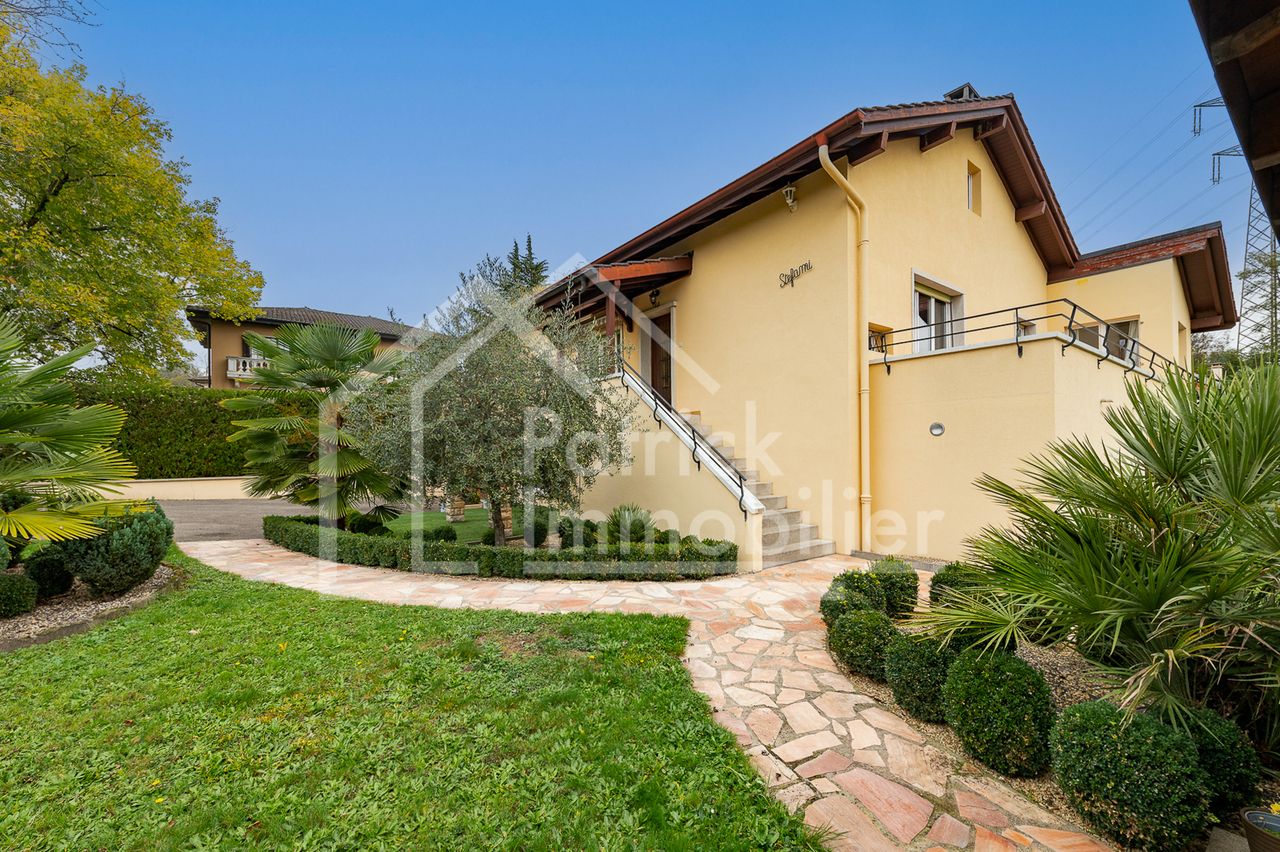 Villa Individuelle 8.5 pièces avec grand jardin