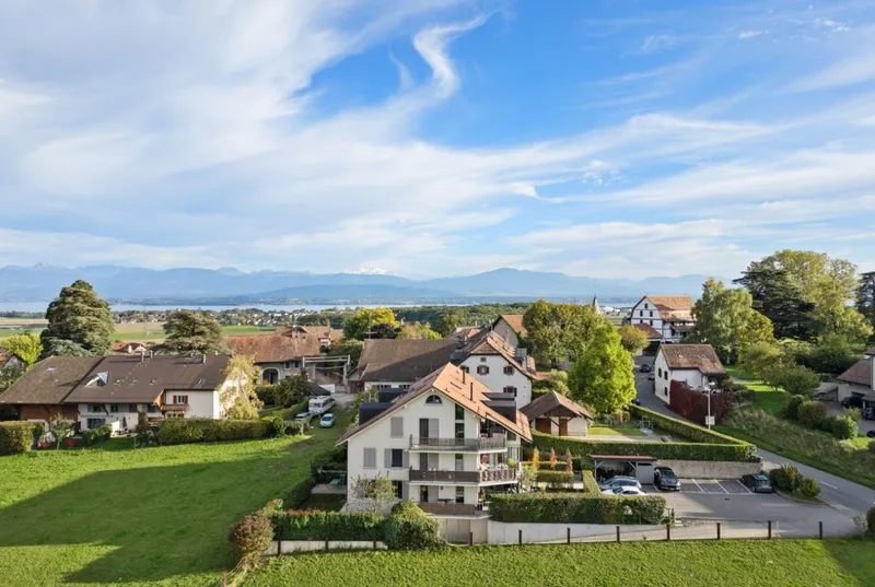 Espace et luminosité pour ce magnifique rez-de-jardin aux portes de Nyon - Photo 2