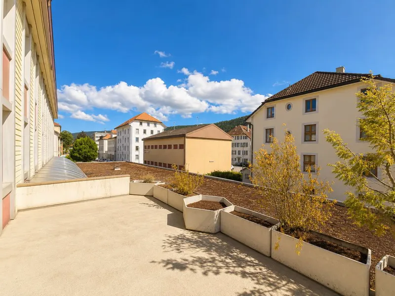 Spacieux appartement de 4,5 pièces avec terrasse et ascenseur au centre de Fleurier - Photo 5