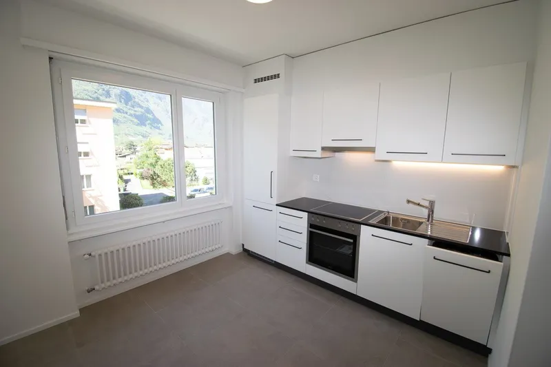 Appartement à louer, 3 pièces, 77 m², Biasca