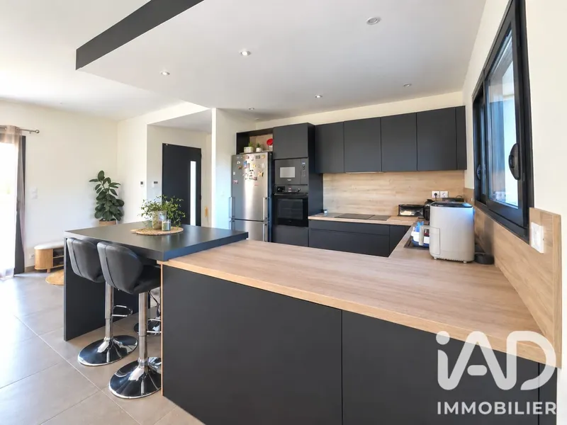 Vente Maison/villa 5 pièces - Photo 2