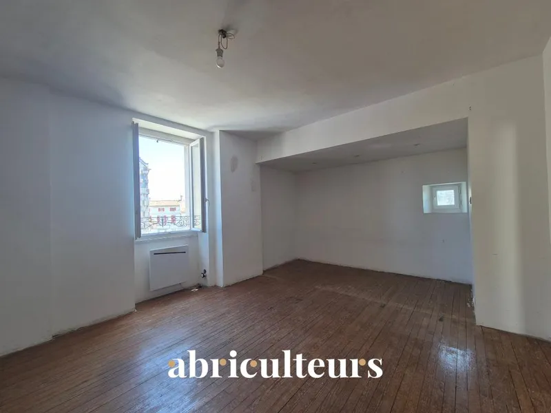 Ensemble immobilier à rénover en vente à Jarnac (16200) - Photo 4